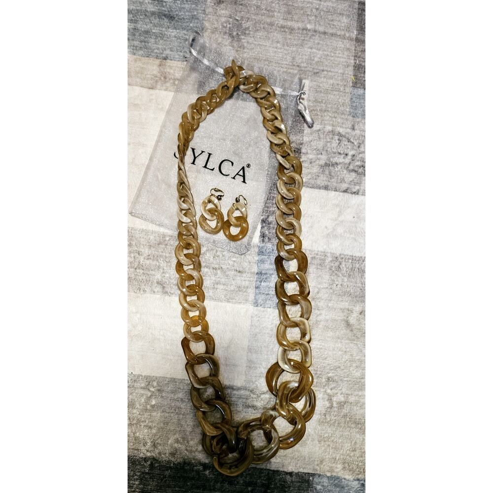 SYLCA 19" LONG NECKLACE brown acrylic with MATCHING 2" LONG Clip ON EAR RIINGS
